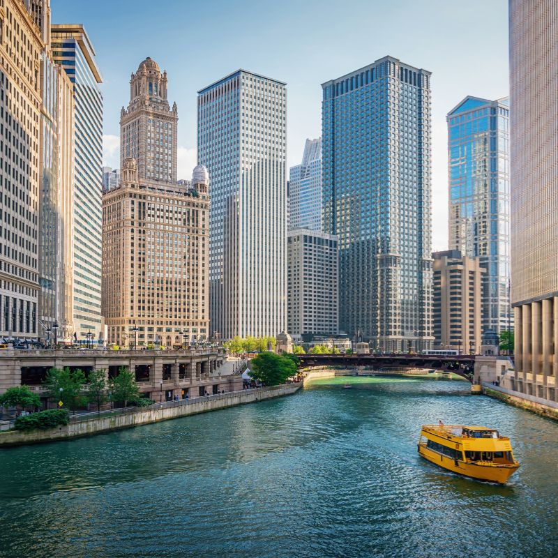 Chicago Skyline and river